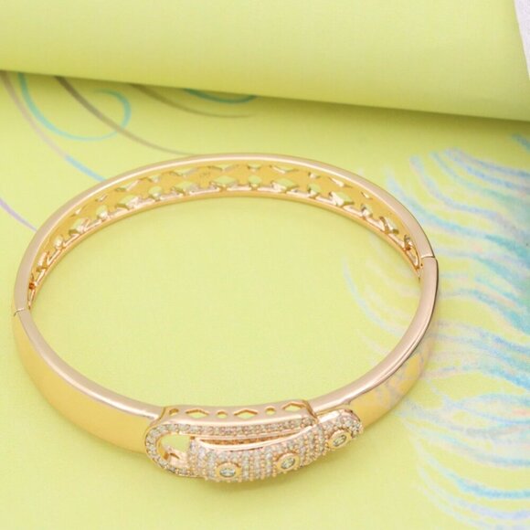 Elegant Rose Gold Safety Pin Style Bangle with Sparkling Stones, XPBL0525 - Picture 2 of 12